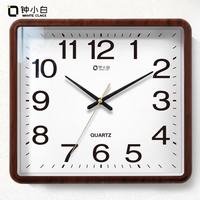 钟小白 挂钟客厅家用时钟2026新款方形简约静音免打孔钟表挂墙石英钟挂表