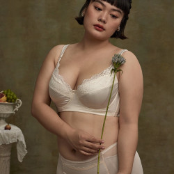 EMMA ROSE EMMAROSE薄款大码内衣女大胸显小上托防下垂胖mm聚拢收副乳文胸罩