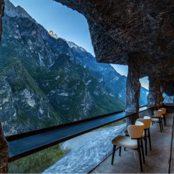 墨野·雪山悬崖酒店·虎跳峡店/1-2晚+旅拍服务