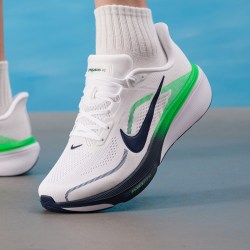 NIKE 飞马42 Pegasus 42 网面透气 跑步鞋