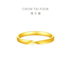周大福 ING系列 爱无尽循环素圈黄金戒指 约2.85g