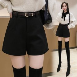 黑色短裤女2025秋冬新款毛呢靴裤显瘦高腰a字百搭打底外穿阔腿裤