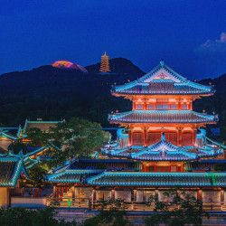 南京空港温德姆花园酒店1晚+金陵小城门票