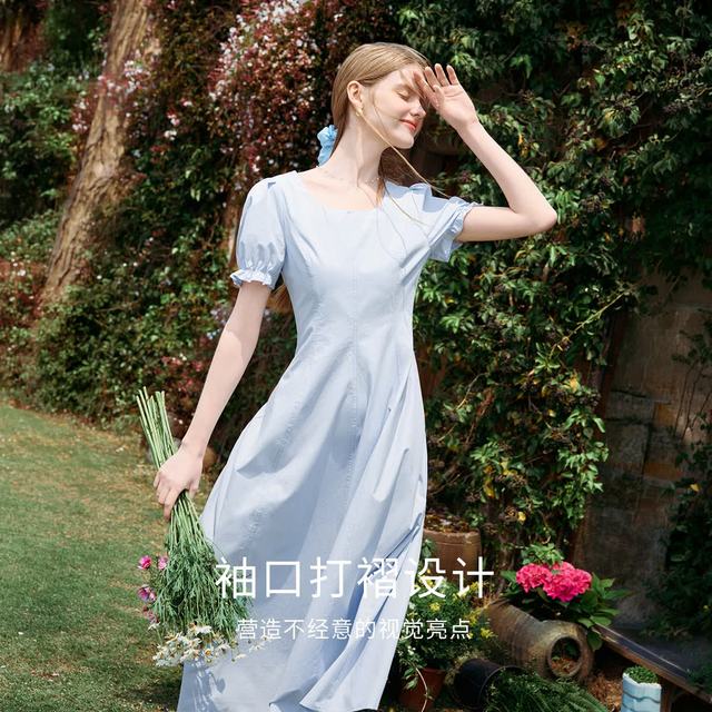 PLUS会员：香影 法式收腰连衣裙女2026夏季新款纯棉泡泡袖大方得体淡蓝色/粉色裙子