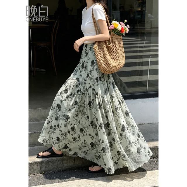 PLUS会员：晚白 水墨玫瑰印花半身裙女