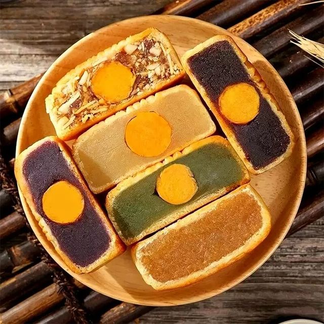 酥园康 广式莲蓉豆沙蛋黄传统月饼2个装