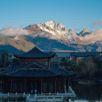 移动端：丽江金茂隐逸酒店·凯悦臻选2晚+双人午餐(滇香馆或者悦火塘任选其一)+趣味臻选活动体验+60分钟香薰按摩五折优惠券...