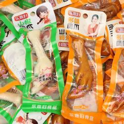 乐媳妇 泡椒凤爪多味鸡爪山椒乡巴佬风味鸡脚卤味即食真空装小吃鸡肉零食 随机混搭25g 50包