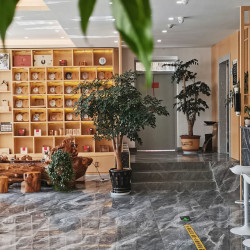 畔山别苑酒店（兰坪县中心广场店）1晚