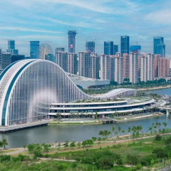 珠海横琴英迪格酒店1晚+1.2米以下儿童自助早餐+琴台游艇俱乐部双人水上自行车30分钟游玩+往返横琴口岸/横琴长隆...
