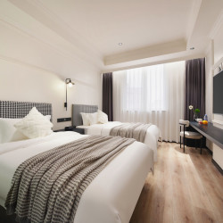 厚时Moment Hotel（乐山嘉兴路美食街店）2晚