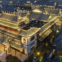 移动端:上海皇廷花园酒店1晚+旅拍+浦东机场送机/迪士尼班车+入住当日房内Minibar+儿童蜡笔套装或酒店游戏房游戏币