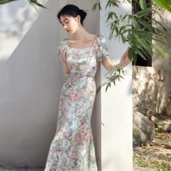 香影 碎花方领裙子女夏高级感连衣裙女长裙泡泡袖鱼尾裙
