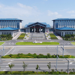 连云港金陵海州湾会议中心1晚+2张海上云台山景区门票+恒温泳池