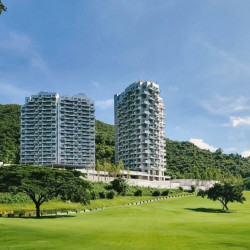 阿那亚三亚澜山酒店2晚+迷你吧+恒温泳池+大草坪畅玩+澜山健身中心+灯塔乐园1大1小门票+铜锣浴|夜（深度音疗）
