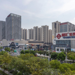九月影音自助入住公寓酒店（扬州万达广场店）1晚