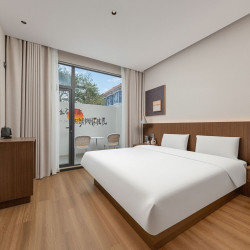 慢渡·榕庭智能深睡酒店（海口美兰国际机场店）1晚+助眠香薰/助眠音乐+美兰站接送服务-不限次数+【...