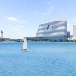 厦门佰翔五通酒店1晚+康体中心体验+欢迎水果一份+童梦岛畅玩+专属沙滩畅玩及挖沙玩具租借+尊享节假日期间景点穿梭巴士