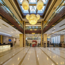 夏商怡翔酒店（中山路华都店）1晚+国风服饰店内打卡体验+尊享停车及自助洗衣