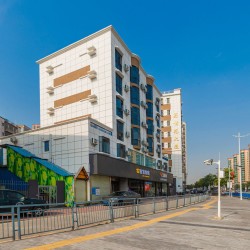 莱吉欧酒店（桥头地铁站店）1晚