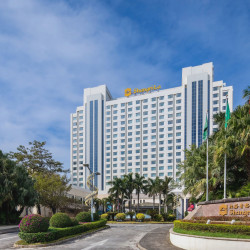 北海香格里拉大酒店1晚+儿童自助早餐+亲子体验活动+参观南珠博物馆+精美旅拍+周六日银滩/客运港/侨港接送服务+视...