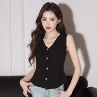 真维斯 甜美气质新年款减龄精美纽扣V领无袖针织衫侧边褶皱修身显瘦上衣