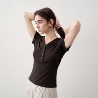 自巧 小个子凉感针织三色修身V领半开襟T恤上衣女2026年夏季新品