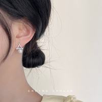 半日逅屿 微镶锆石几何珍珠耳钉女时尚通勤优雅镂空三角线条设计感简约耳饰 4000银针锆石珍珠几何耳钉