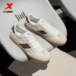 特步 男款休闲运动鞋