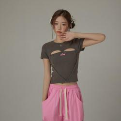 chuu 爱心镂空T恤女春秋夏假两件绣花纯欲短袖上衣