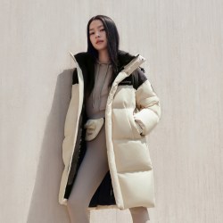 波司登 女士羽绒服