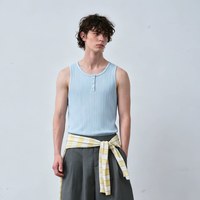 流石 商场同款 男女同款亨利领肌理背心 TB0624E104