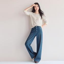 伊芙丽 圆领打底衫女春