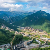移动端:北京延庆冬奥村度假酒店1晚+娱乐七项+卡丁船票+药浴票2张+高山滑车+C索缆车