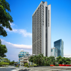 深圳中航城格兰云天酒店1晚+8折餐饮代金券+畅享健身房+免費使用mini吧+周末尊享汇厨下午茶