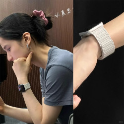 Apple Watch 适用苹果 S11 S10 磁吸硅胶表带