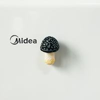 木易 云南菌菇冰箱贴磁吸装饰贴大理昆明菌子冰箱贴仿真蘑菇家居装饰品 黑色伞菇-磁吸冰箱贴