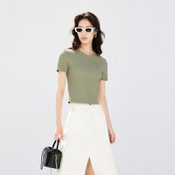 MO&Co. 圆领短袖修身弹力短款T恤女装