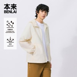 本来 BENLAI男士防风防泼水运动连帽夹克外套26秋季新款BRL160015 浅卡其 M
