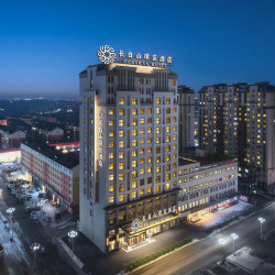 长白山璞宣酒店2晚+时令午餐+晚餐*1+长白山西站/飞机场往返接送+儿童早餐1份（12周岁以下）
