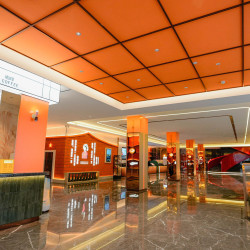泉州滨海大酒店（领SHOW天地店）1晚+欢迎水果+饮品(咖啡吧券)+夜宵+畅享洗衣(5件)+畅享延退至16点