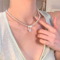 花饰庄园 法式闪锆几何曼塔玫瑰珍珠项链女轻奢感小众颈链配饰锁骨链 几何曼塔玫瑰珍珠项链