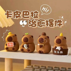 鲸意 卡皮巴拉水豚桌面摆件迷 4只一套
