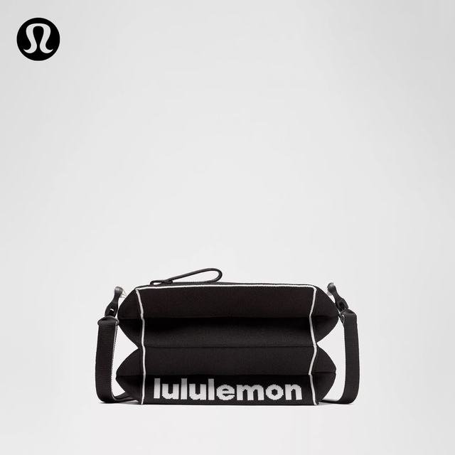 lululemon Fold It Hold It 女士斜挎包