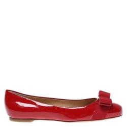 Salvatore Ferragamo 女士 Varina Ballet Flats 红色漆皮