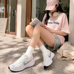 NIKE REVOLUTION 8 女款跑鞋