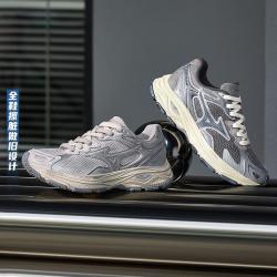 美津浓 Racer S 中性跑鞋 D1GH223502