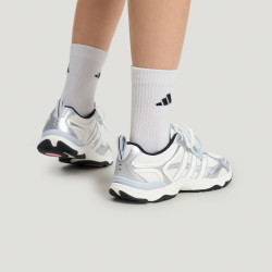 adidas WHISPER GLIDE女跃舞鞋双鞋带潮流运动鞋 KH6931