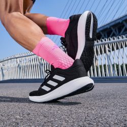 adidas RESPONSE RUNNER U 男女跑步鞋 NJG40-2025A