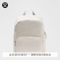 lululemon 丨Everywhere 小款背包 *金属件 拒水 LU9CZPS 浅象牙白/顽趣卡其/金 O/S